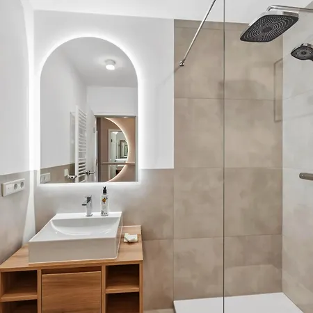 호텔 Schweizerhaus Bad Kiѕsingen - Luxury Boutique Am Rosengarten